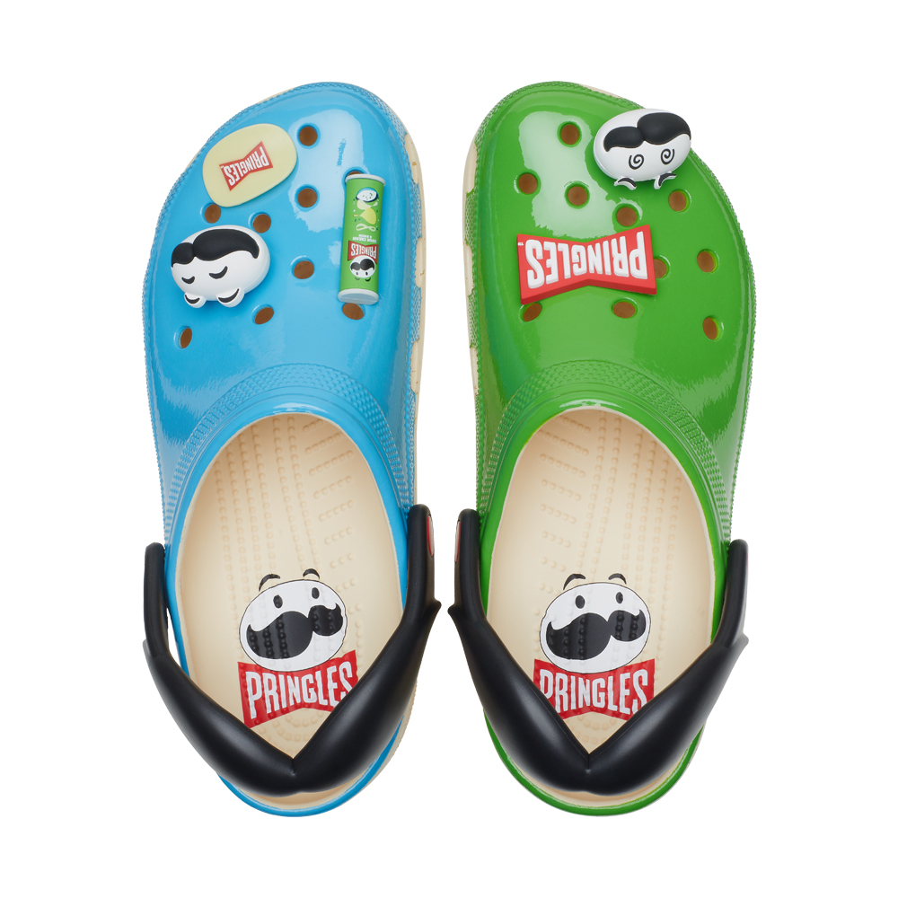 プリングルス × クロックス クラシック クロッグ  Pringles X Crocs Classic Clog  209642-90H