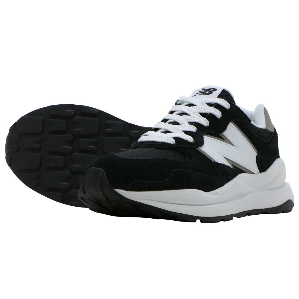 期間限定３０％ＯＦＦ！ new balance M5740CB 黒black 26.5