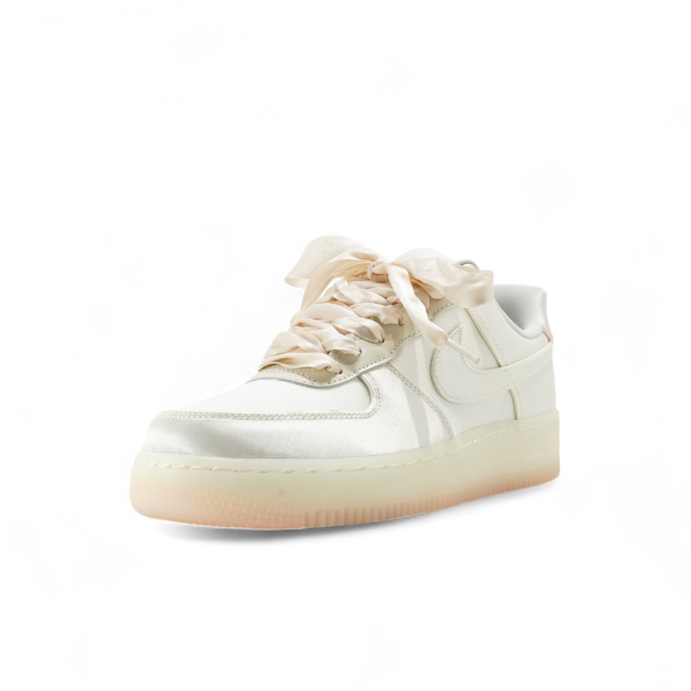 ナイキ ウィメンズ エア フォース 1 '07 LV8 NIKE WMNS AIR FORCE 1 '07  LV8  HQ3762-133