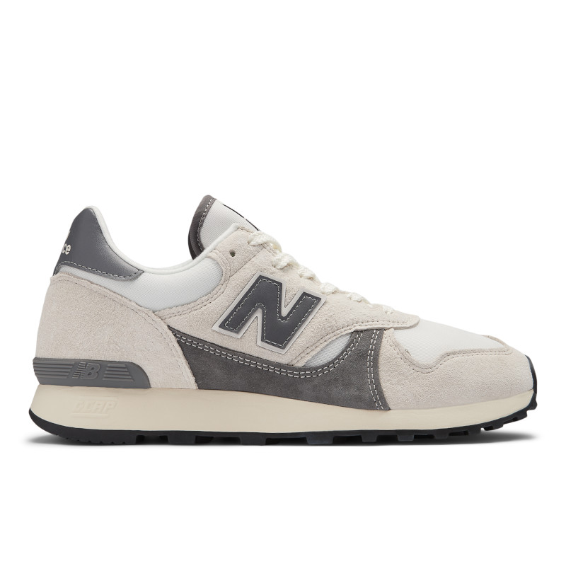 ニューバランス New Balance  M475 VTA