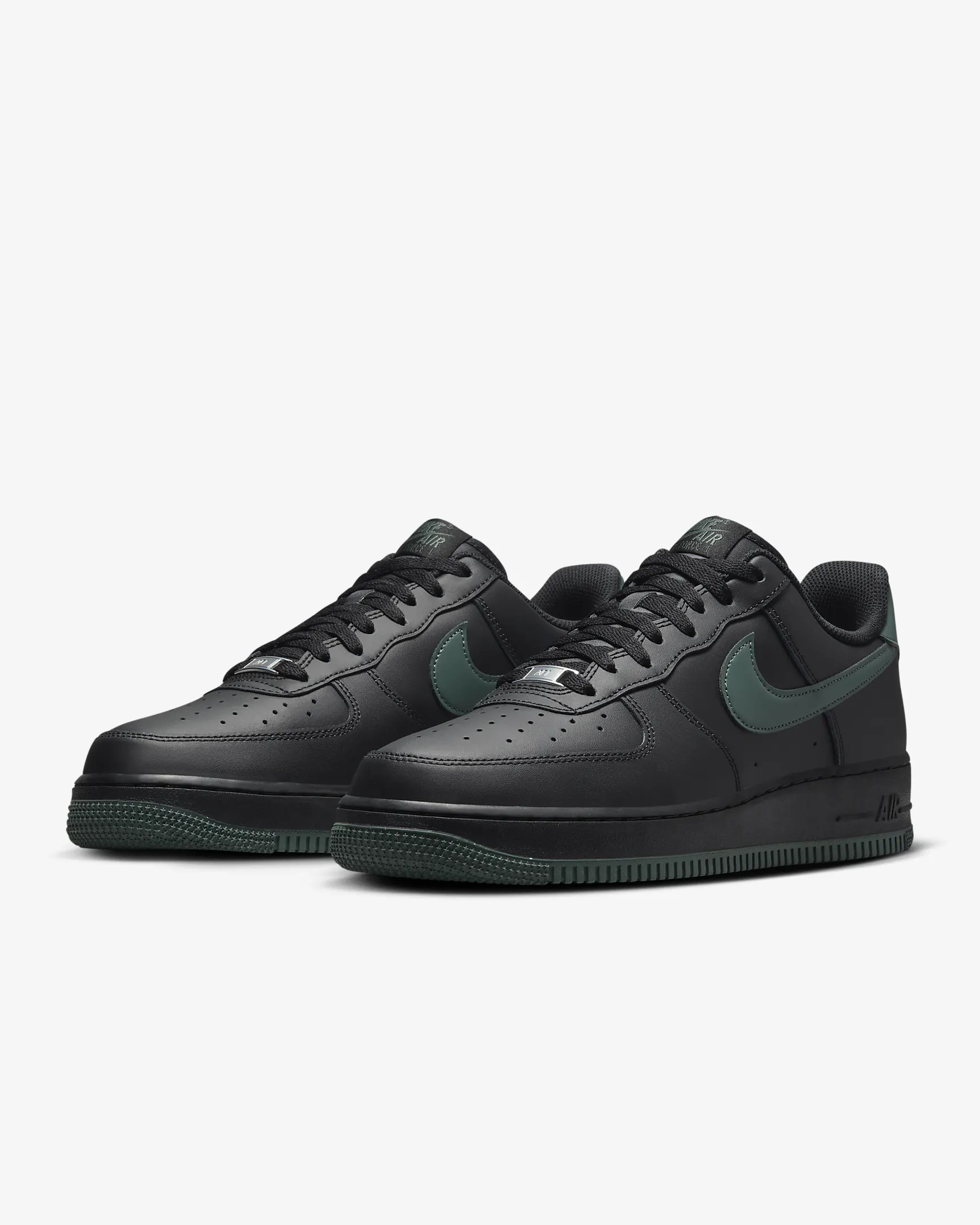 ナイキ エア フォース 1 '07 NIKE AIR FORCE 1 '07  FJ4146-001